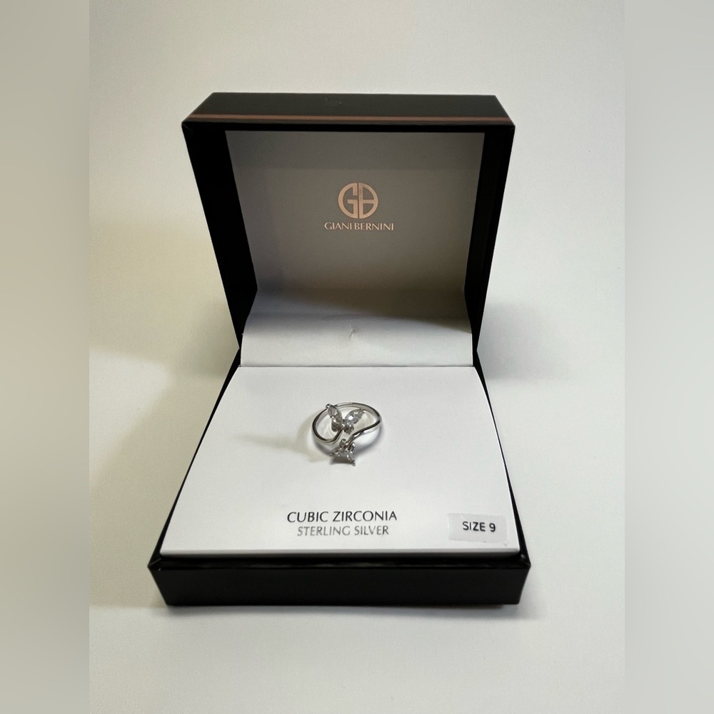 Giani Bernini Silver Ring with Cubic Zirconia Size 9 - Picture 3 of 9